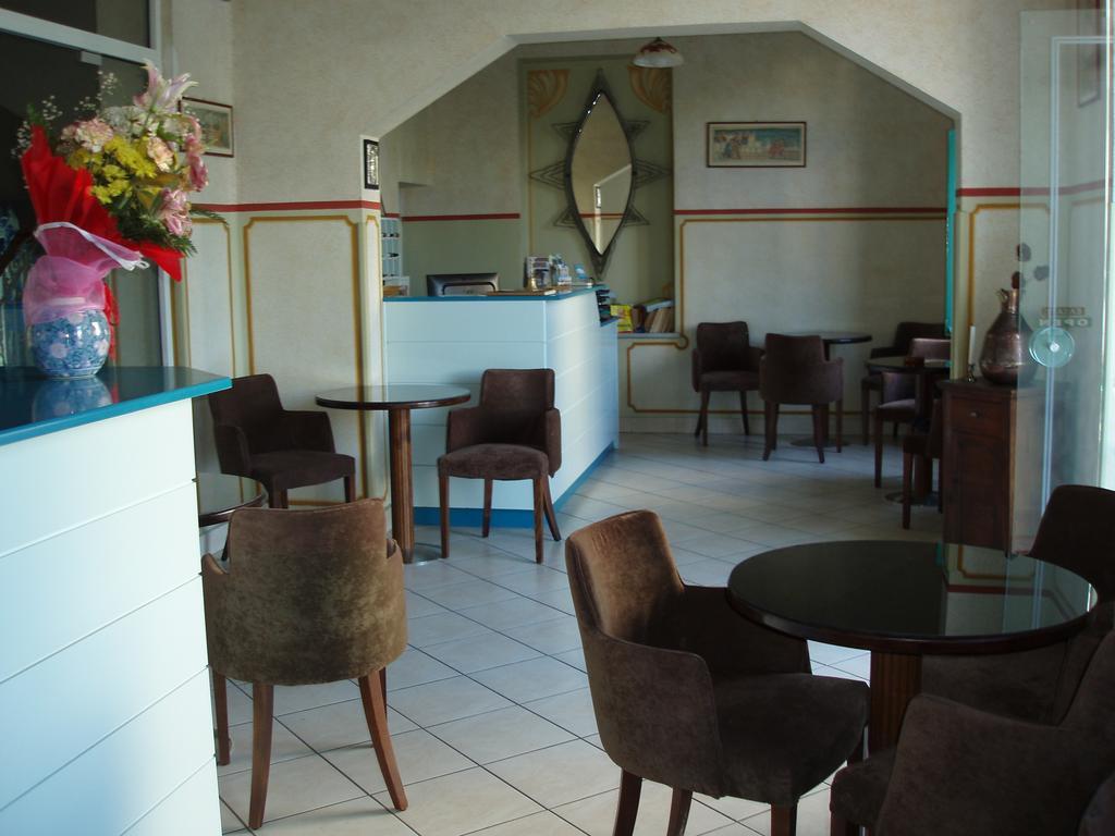 Orfeas Hotel Mytilíni Exteriér fotografie